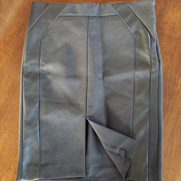 Armani Exchange Skirt - Picture 1 of 6